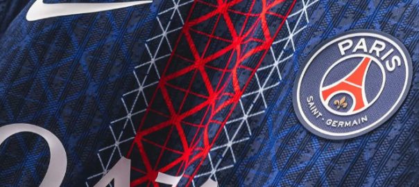 Details van het PSG thuisshirt voor spelers, seizoen 2025-26